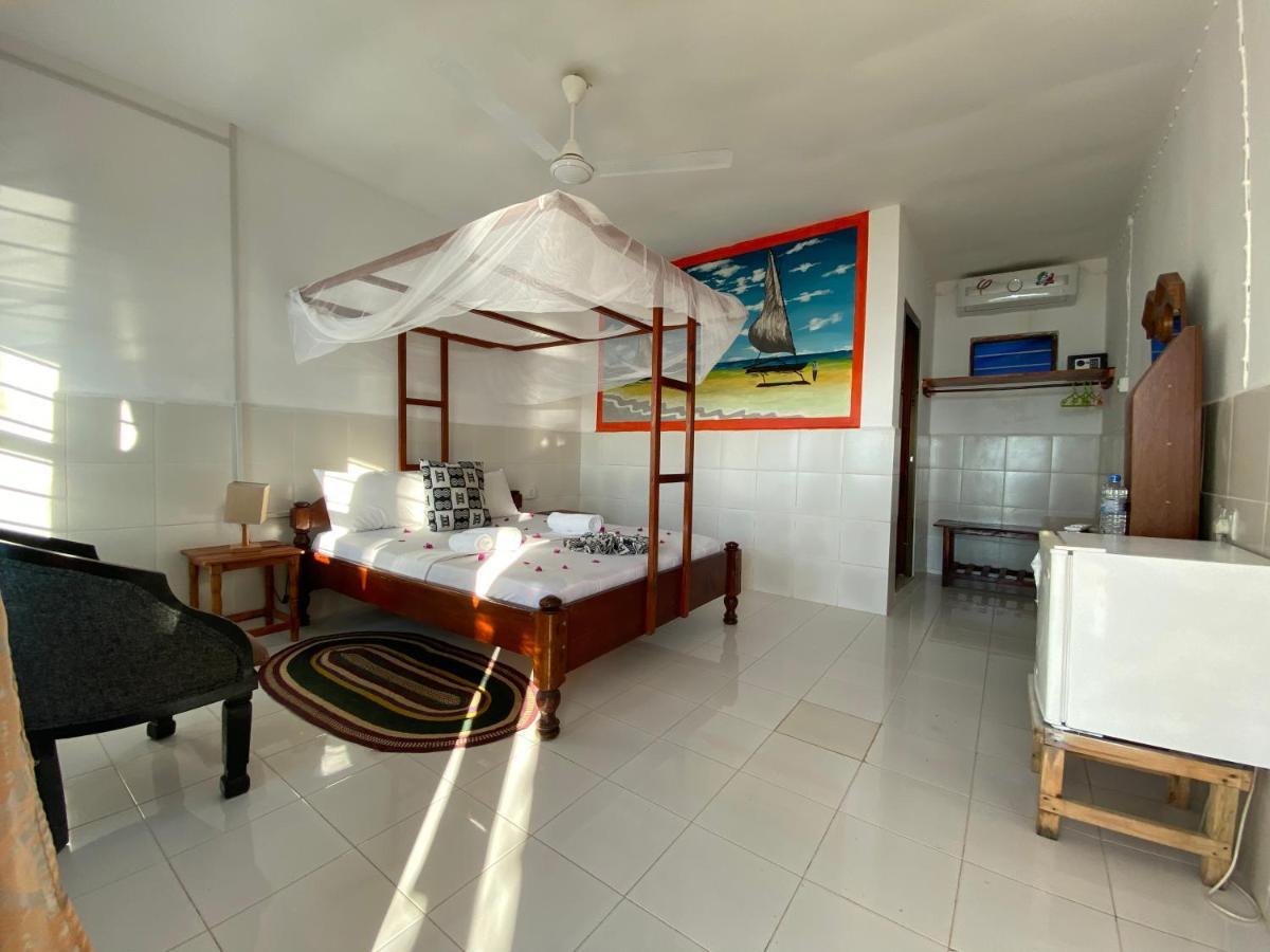 Zenobia Beach Resort Нунгви Екстериор снимка