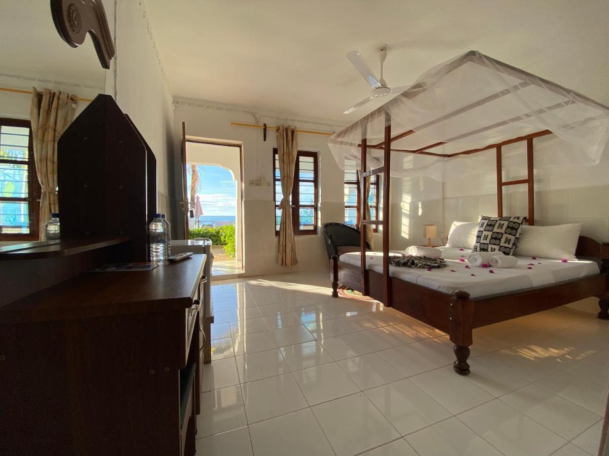 Zenobia Beach Resort Нунгви Екстериор снимка