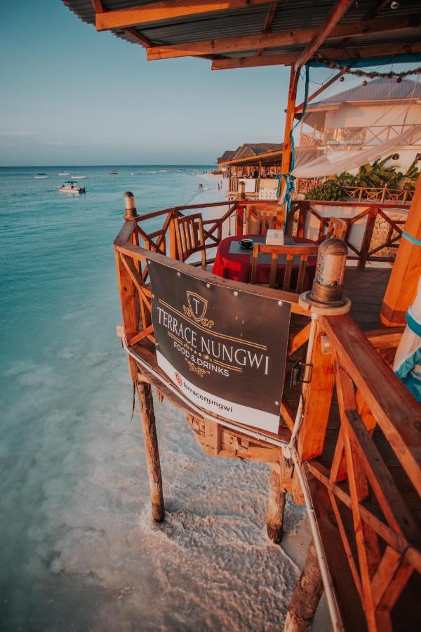 Zenobia Beach Resort Нунгви Екстериор снимка
