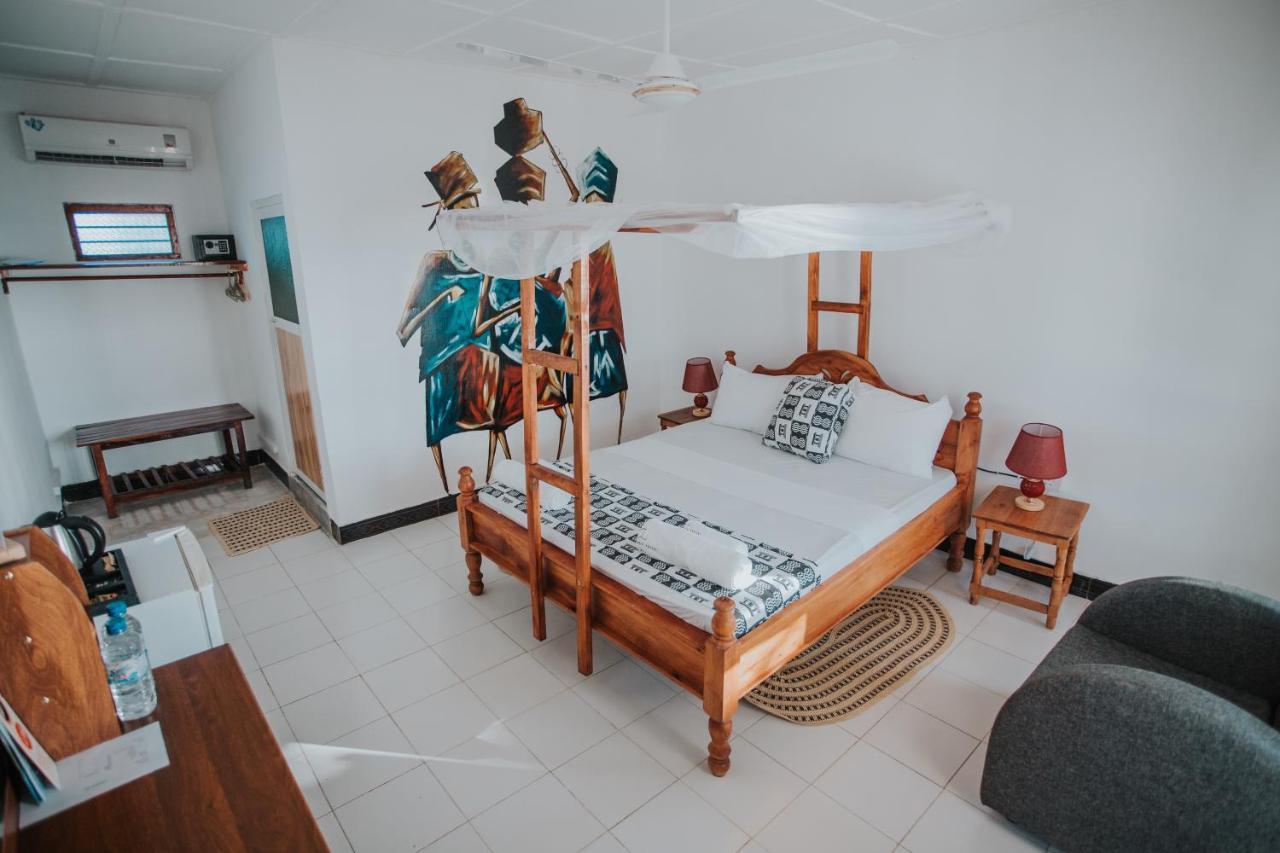 Zenobia Beach Resort Нунгви Екстериор снимка
