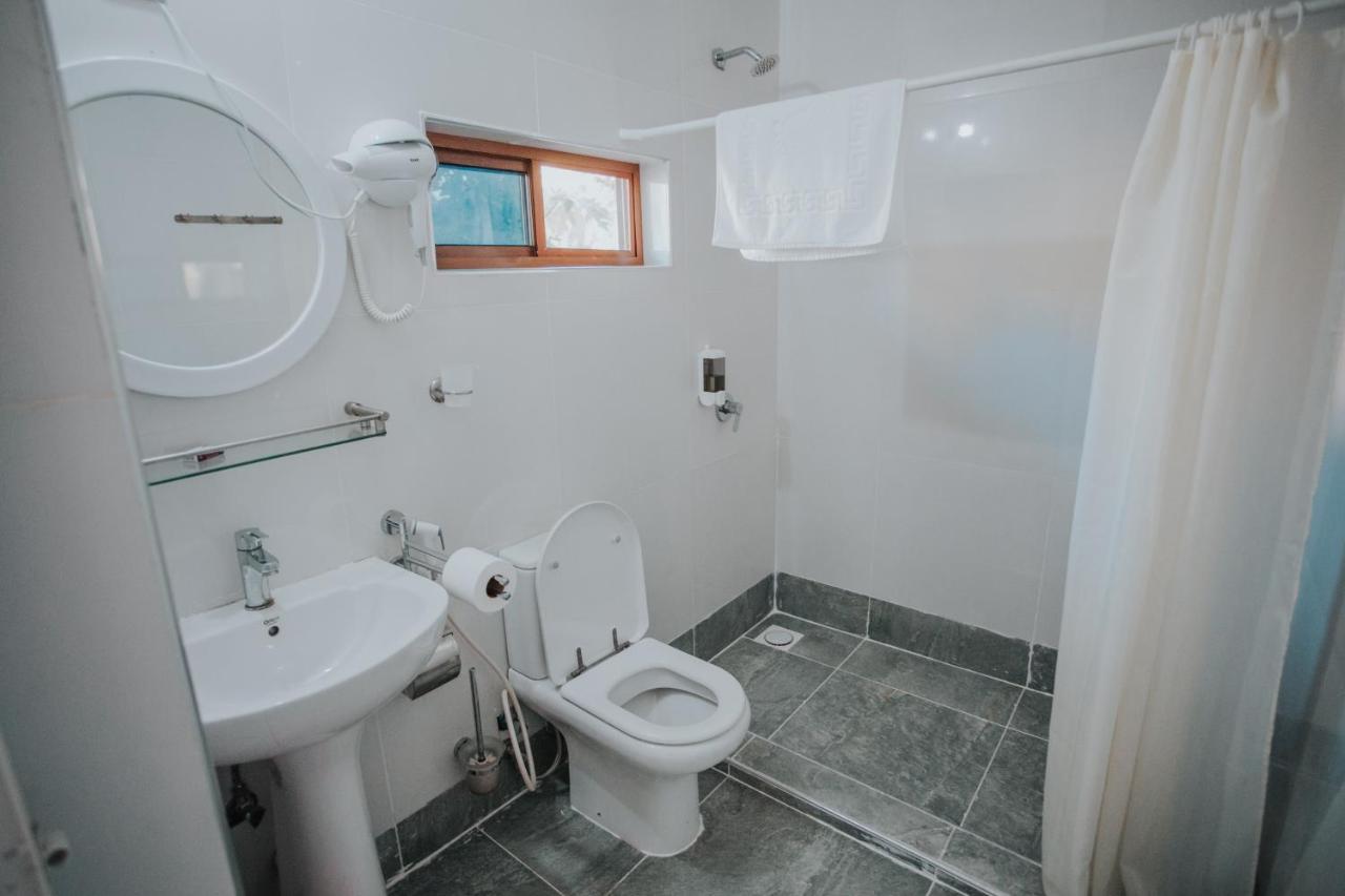 Zenobia Beach Resort Нунгви Екстериор снимка