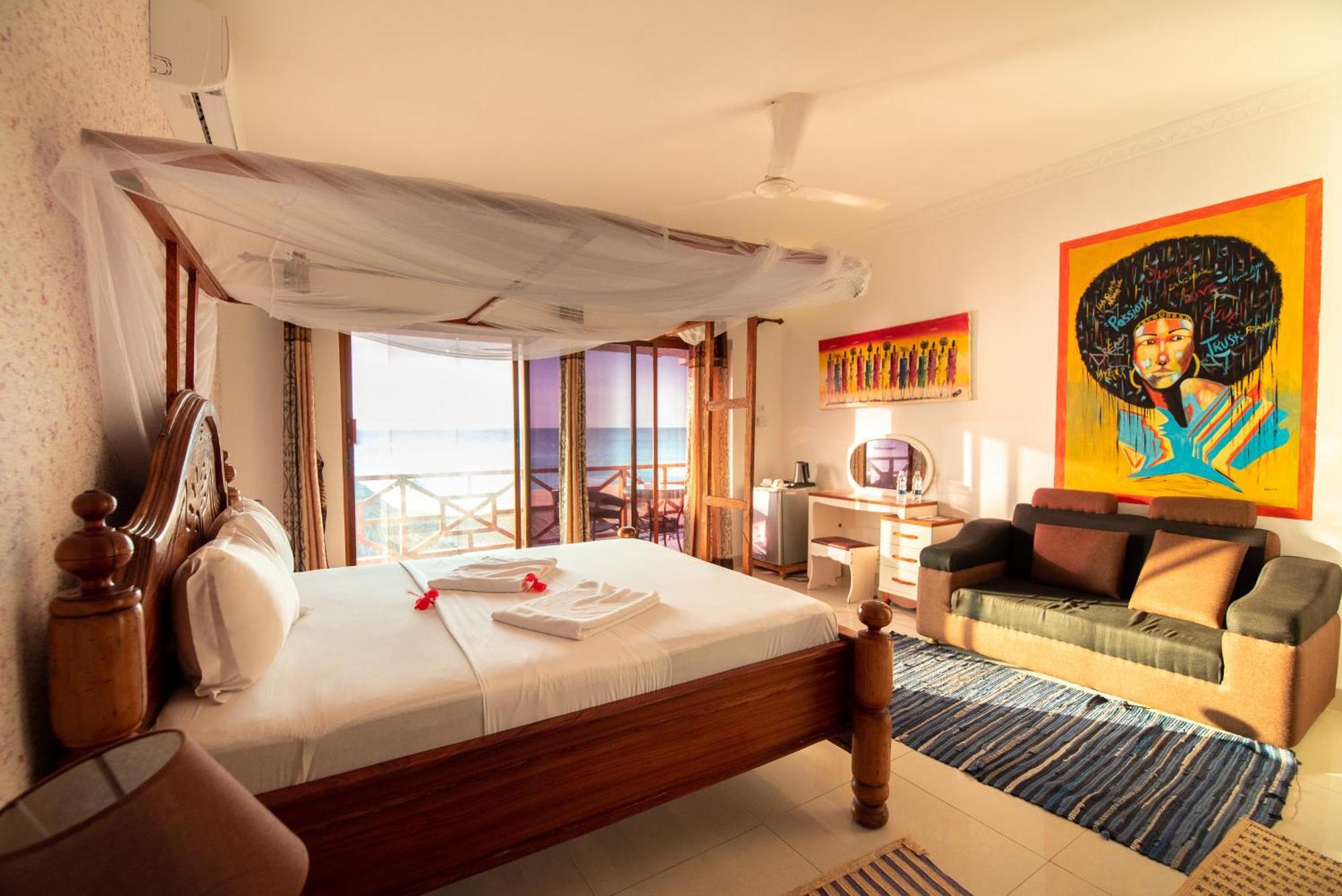 Zenobia Beach Resort Нунгви Стая снимка