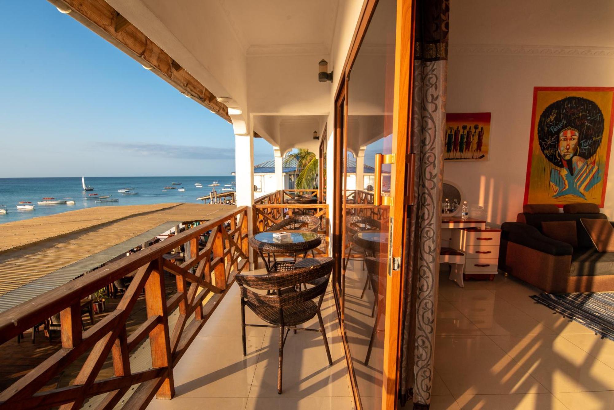 Zenobia Beach Resort Нунгви Екстериор снимка