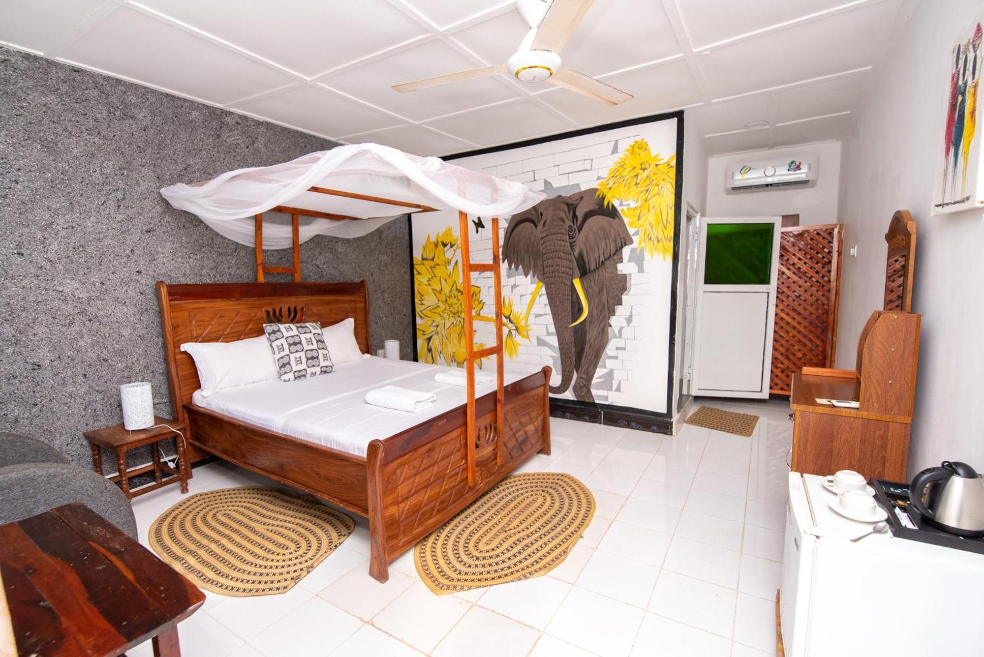 Zenobia Beach Resort Нунгви Стая снимка